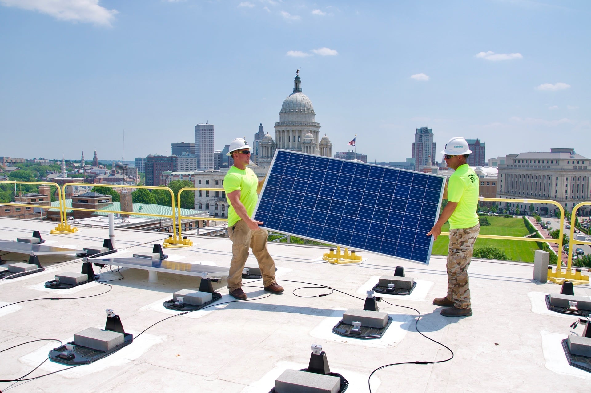 Rhode Island’s Community Solar Program - ILSR Energy Democracy Initiative