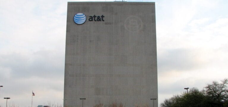 AT&T Is Abandoning Tens of Thousands of American Households in the Deep ...