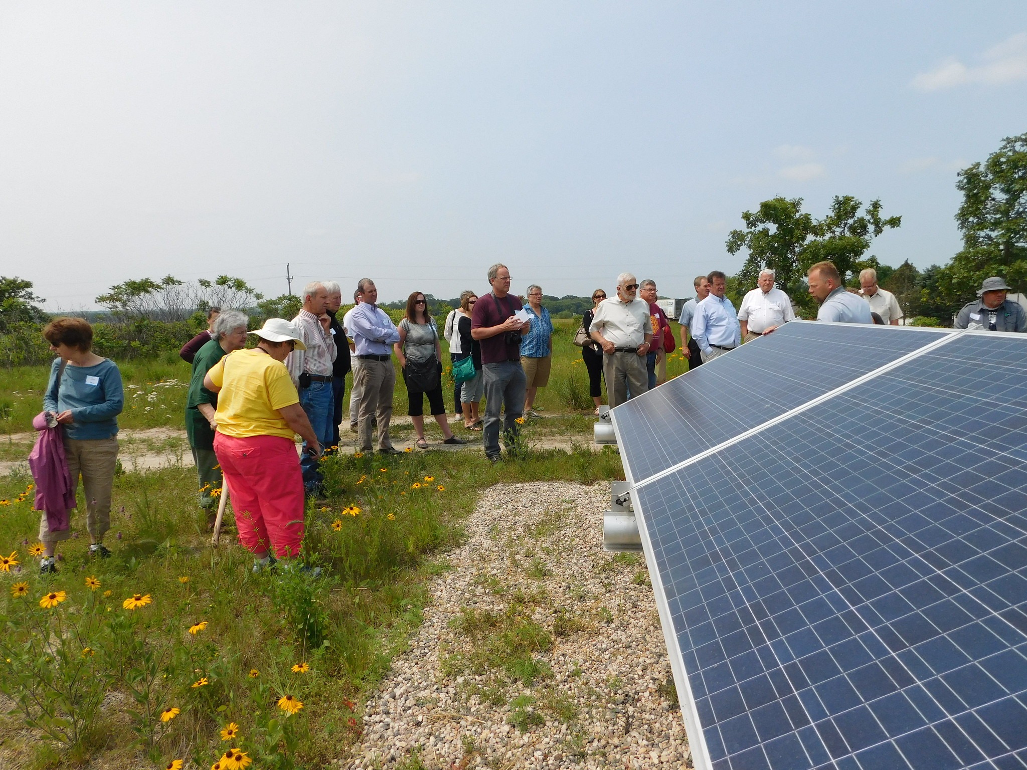 Illinois’s Community Solar Program Institute for Local SelfReliance