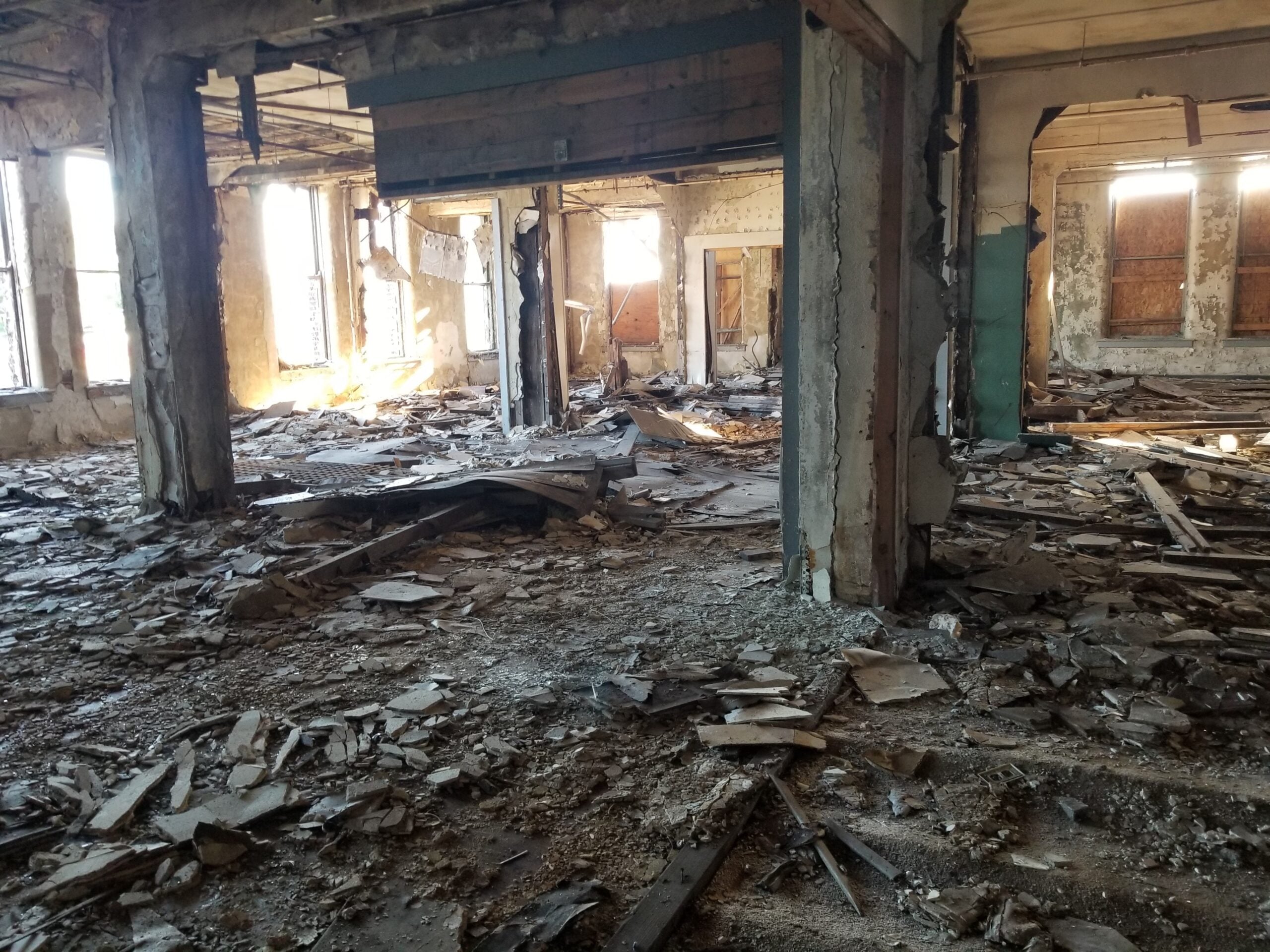 Update on Building Deconstruction Initiatives in Several U.S.