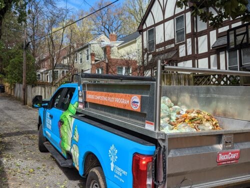 Co-branded truck for pilot curbside collections program. Credit: DC Department of Public Works